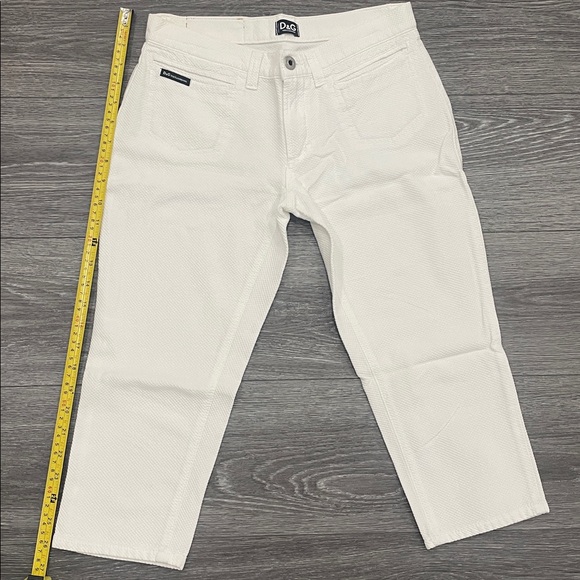 Dolce & Gabbana White Capris - Picture 9 of 10